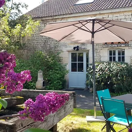 Charmante Maison De Campagne Nalliers  Exterior photo