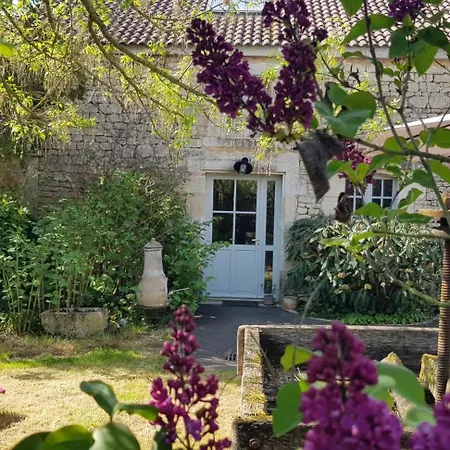 Charmante Maison De Campagne Nalliers  Room photo