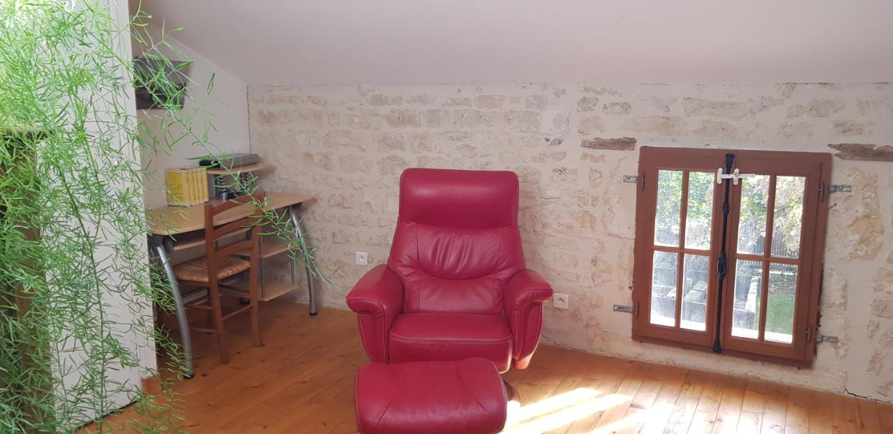 Charmante Ferienhaus Nalliers (Vendee)